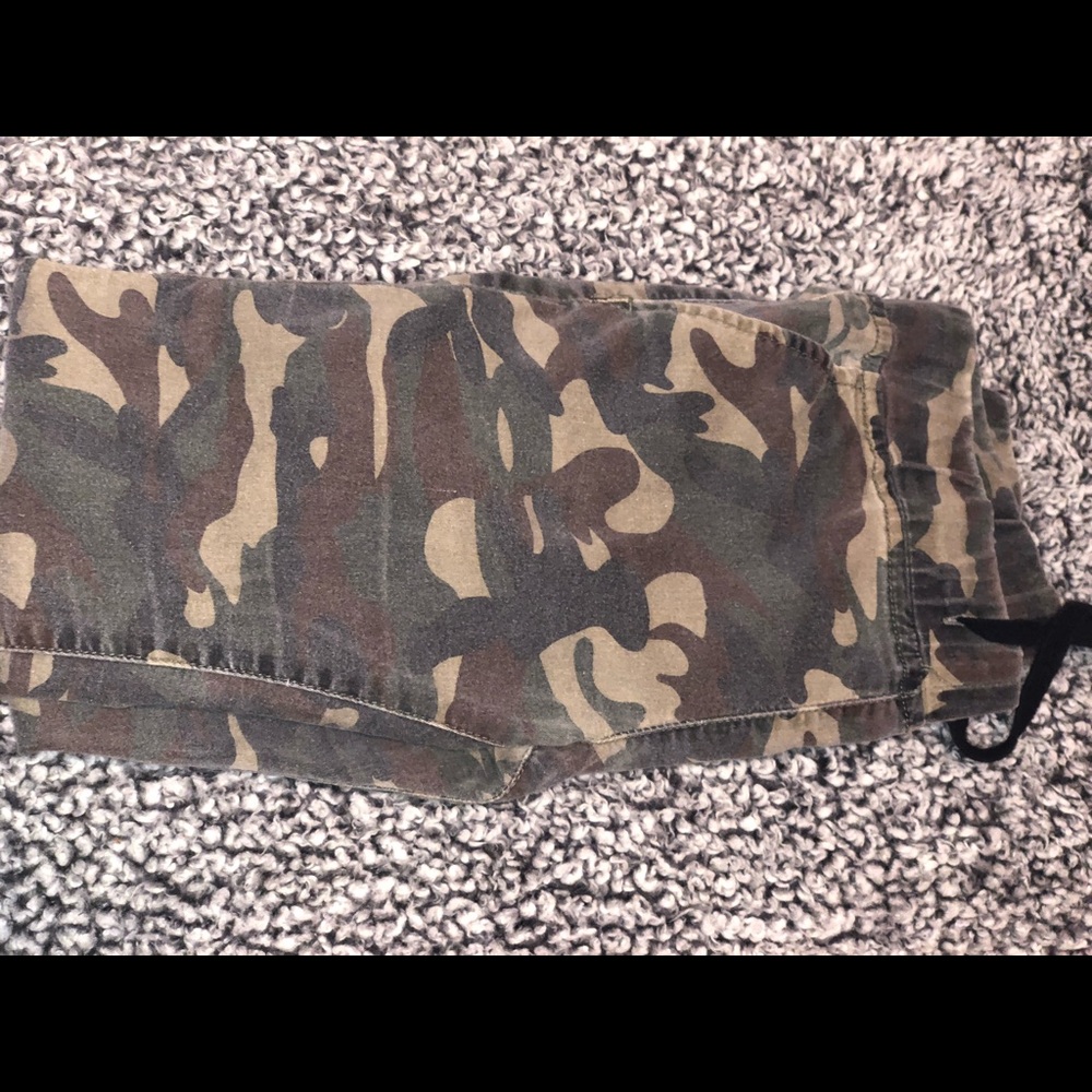 Joggers - Picture 2 of 2